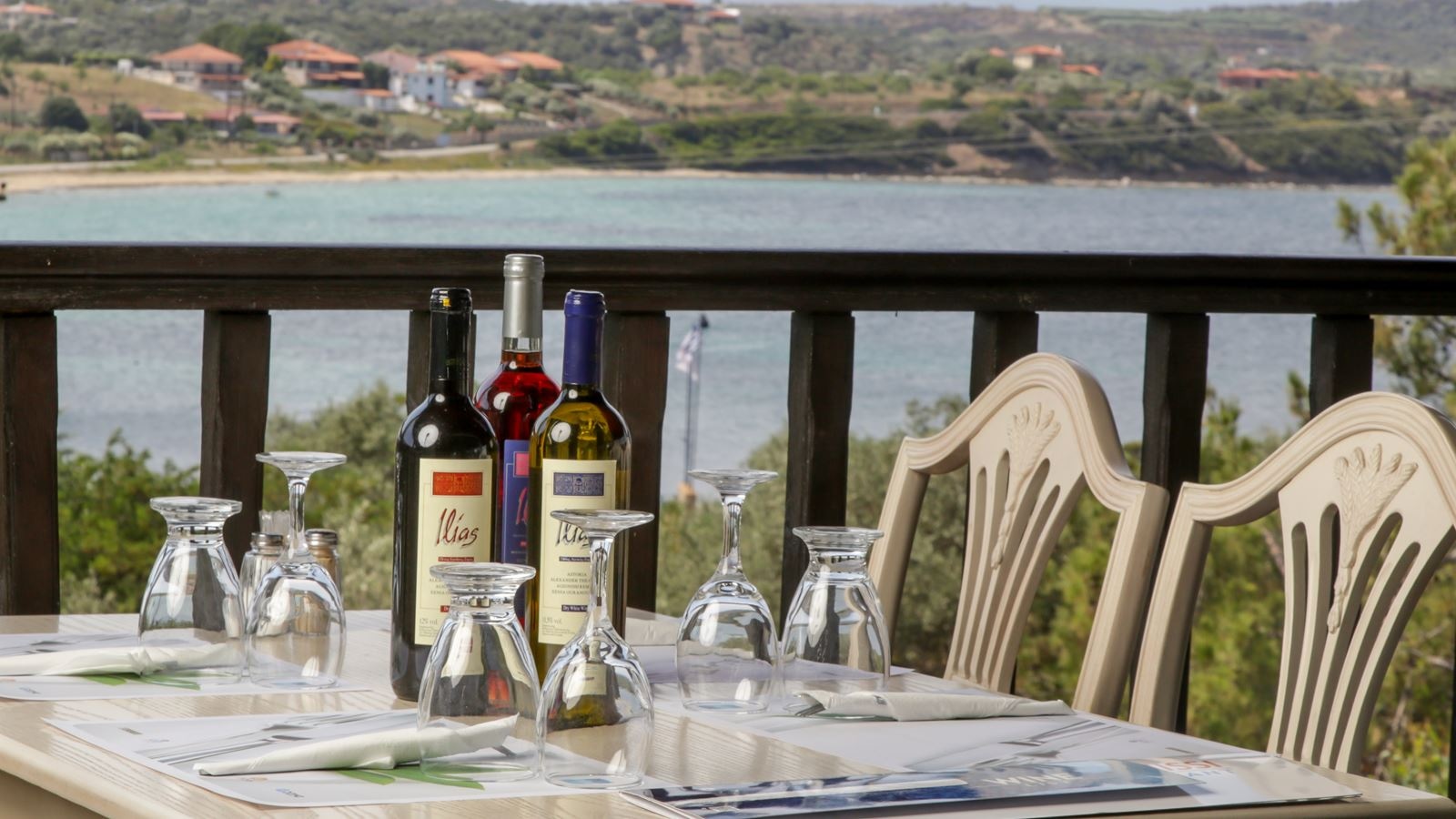 restaurants-agionissi-terrace-restaurant