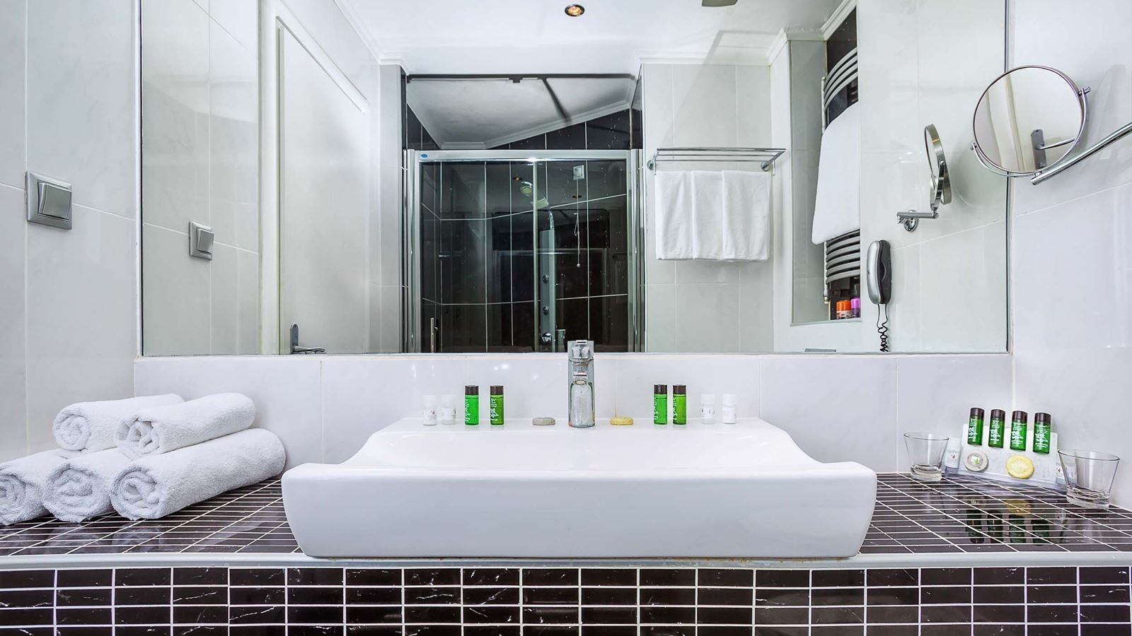 rooms-superior-double-garden-view-room