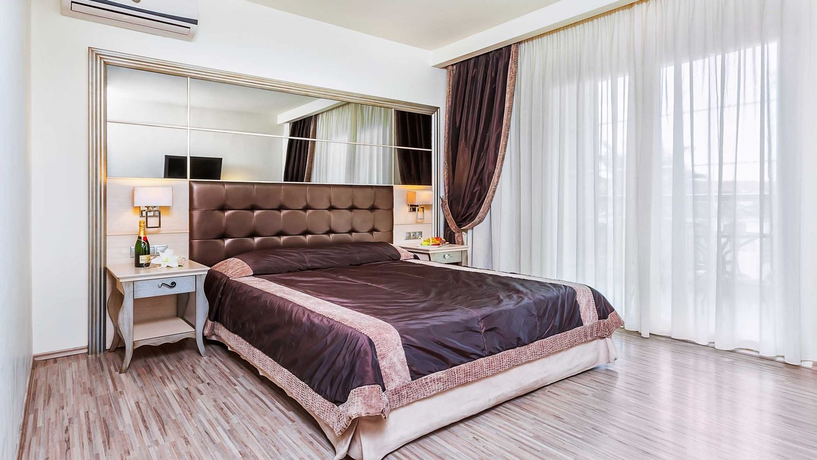 rooms-family-suite-2bedrooms-garden-view