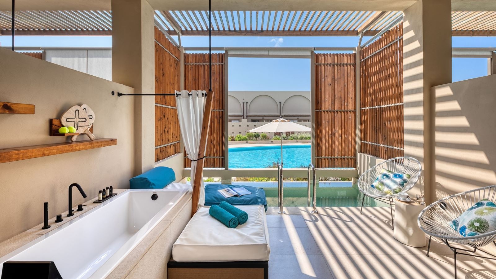 rooms-upbeat-retreat-pool-view-with-heated-plunge-pool