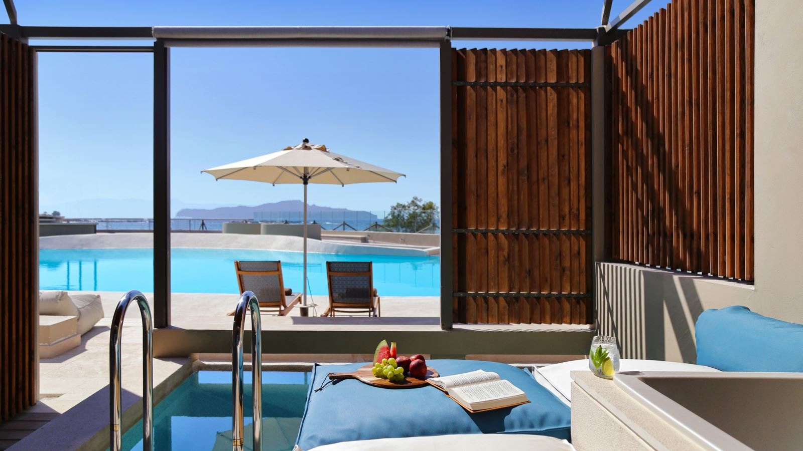 rooms-upbeat-retreat-sea-view-with-heated-plunge-pool