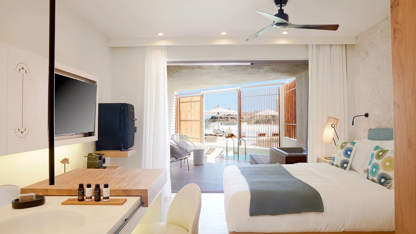 rooms-upbeat-retreat-sea-view-with-heated-plunge-pool