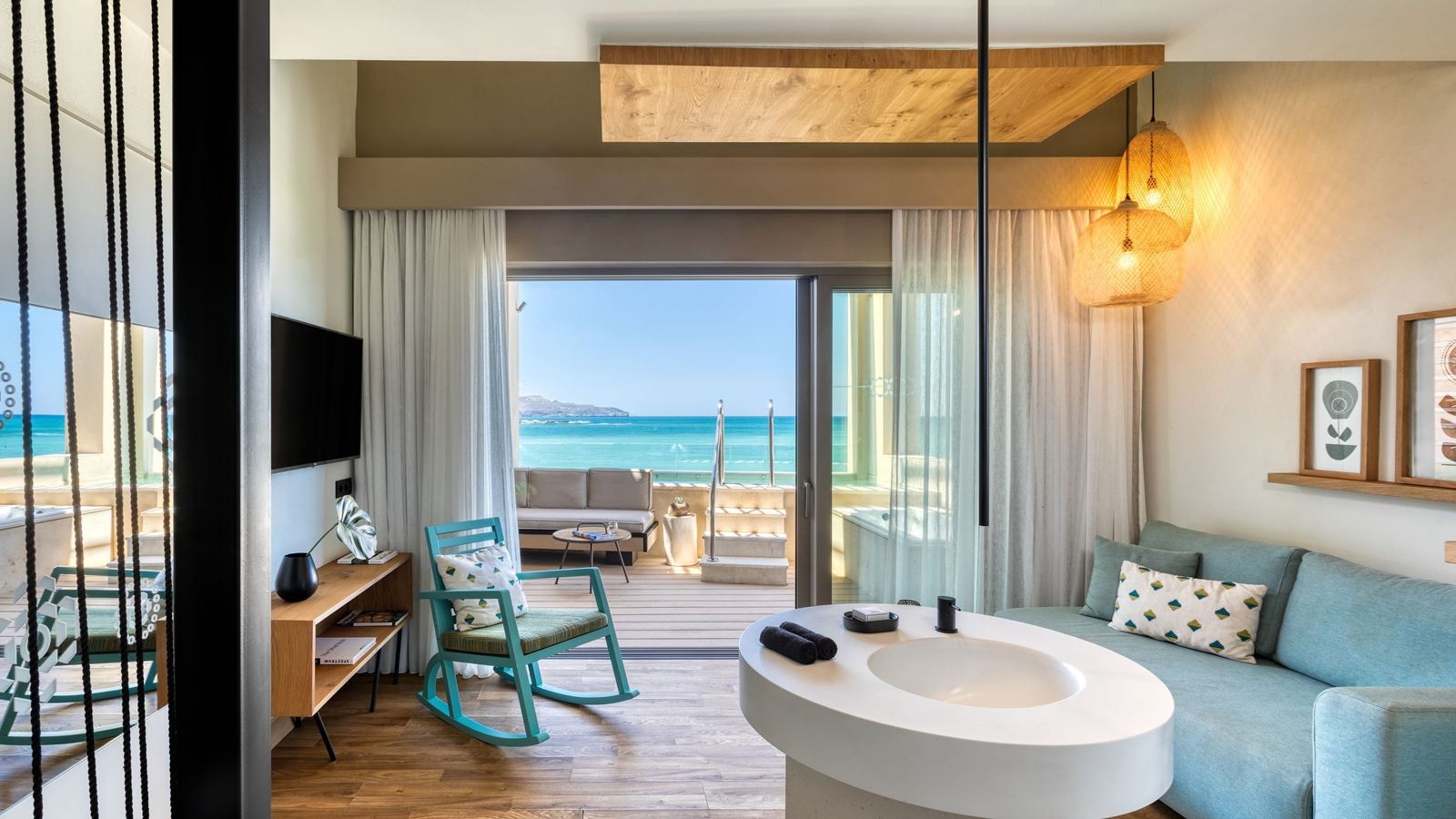 rooms-absolute-haven-sea-front-with-heated-private-pool