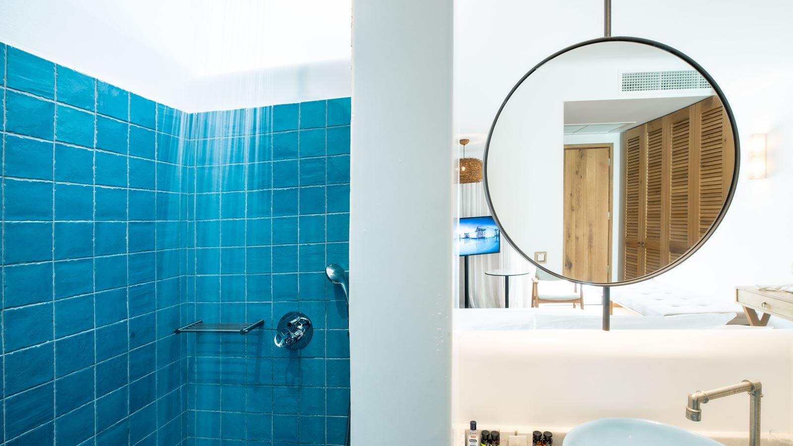 rooms-luxury-swim-up