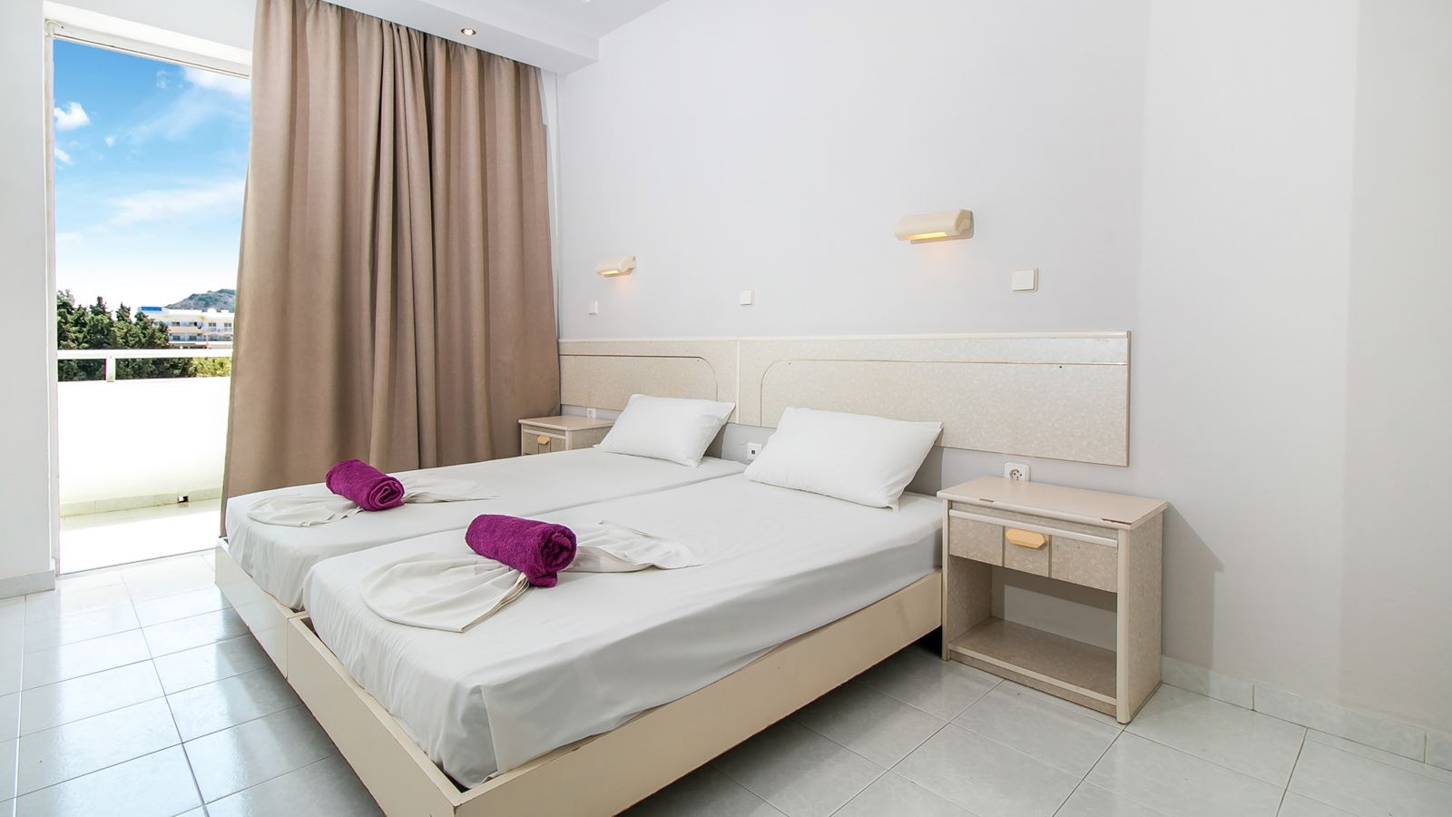 rooms-superior-room-with-balcony