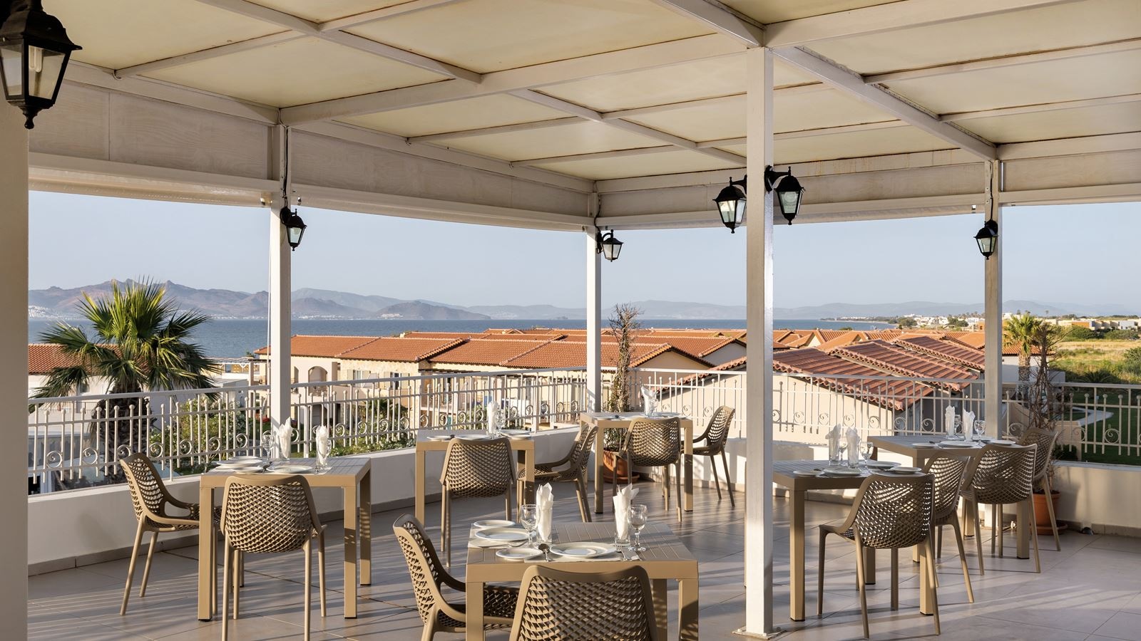 restaurants-pizzeria-trattoria-italian-restaurant