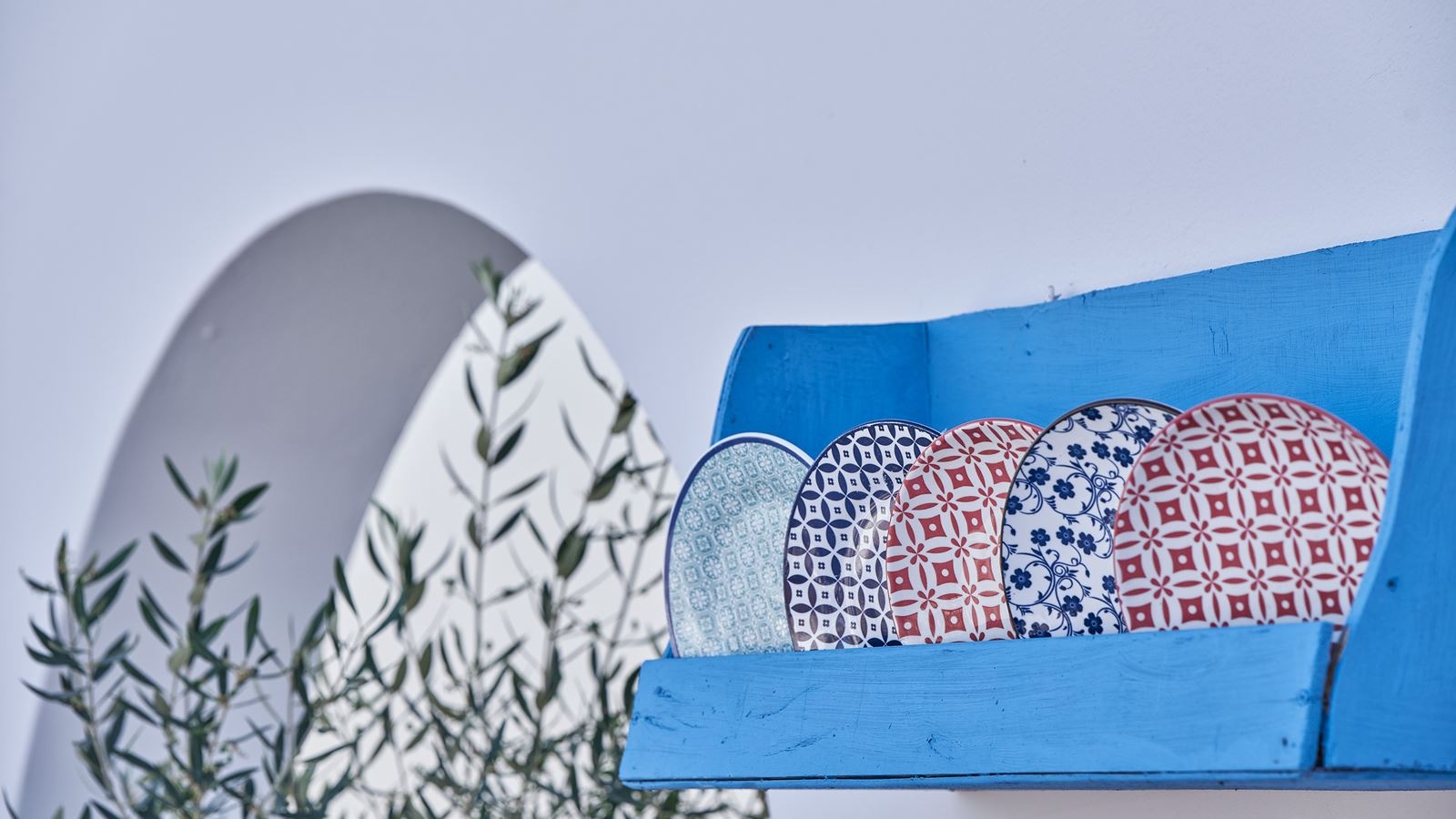 restaurants-dionysos-greek-specialty-restaurant