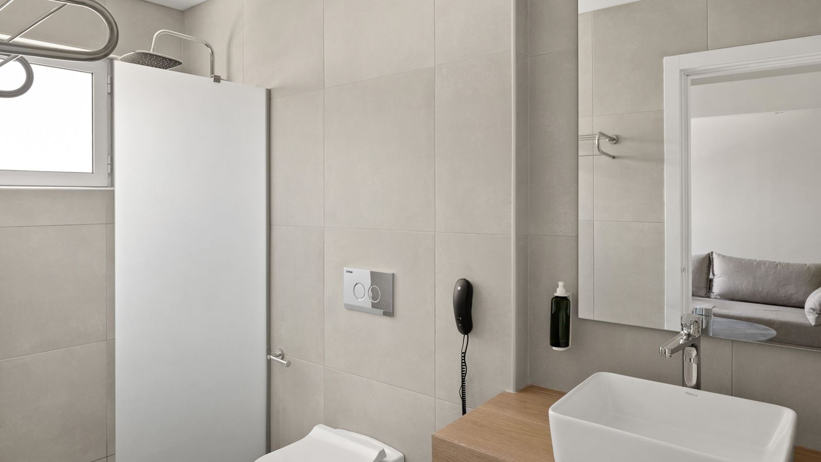 rooms-superior-family-rooms-with--side-sea-view