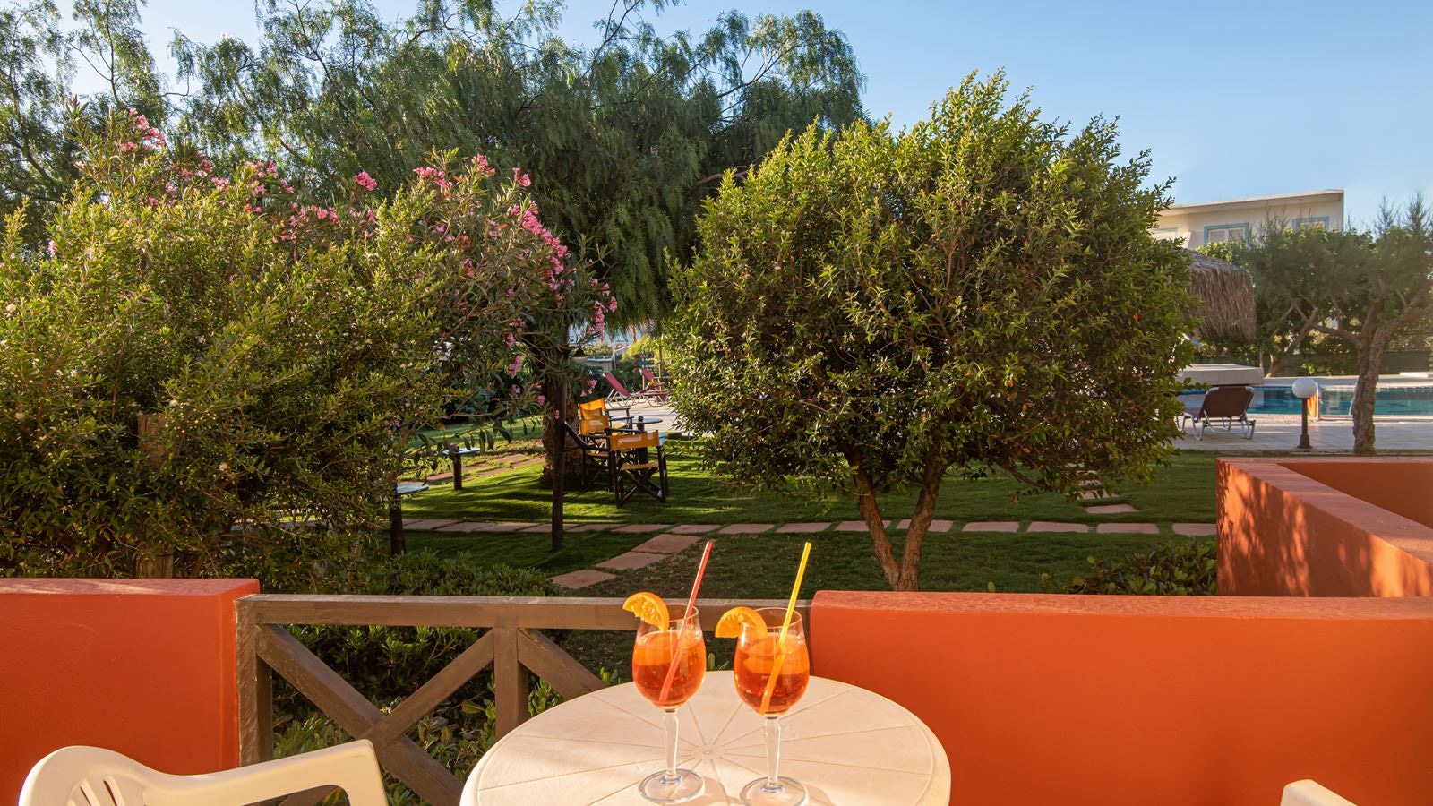 rooms-one-bedroom-apartment-with-garden-or-pool-view