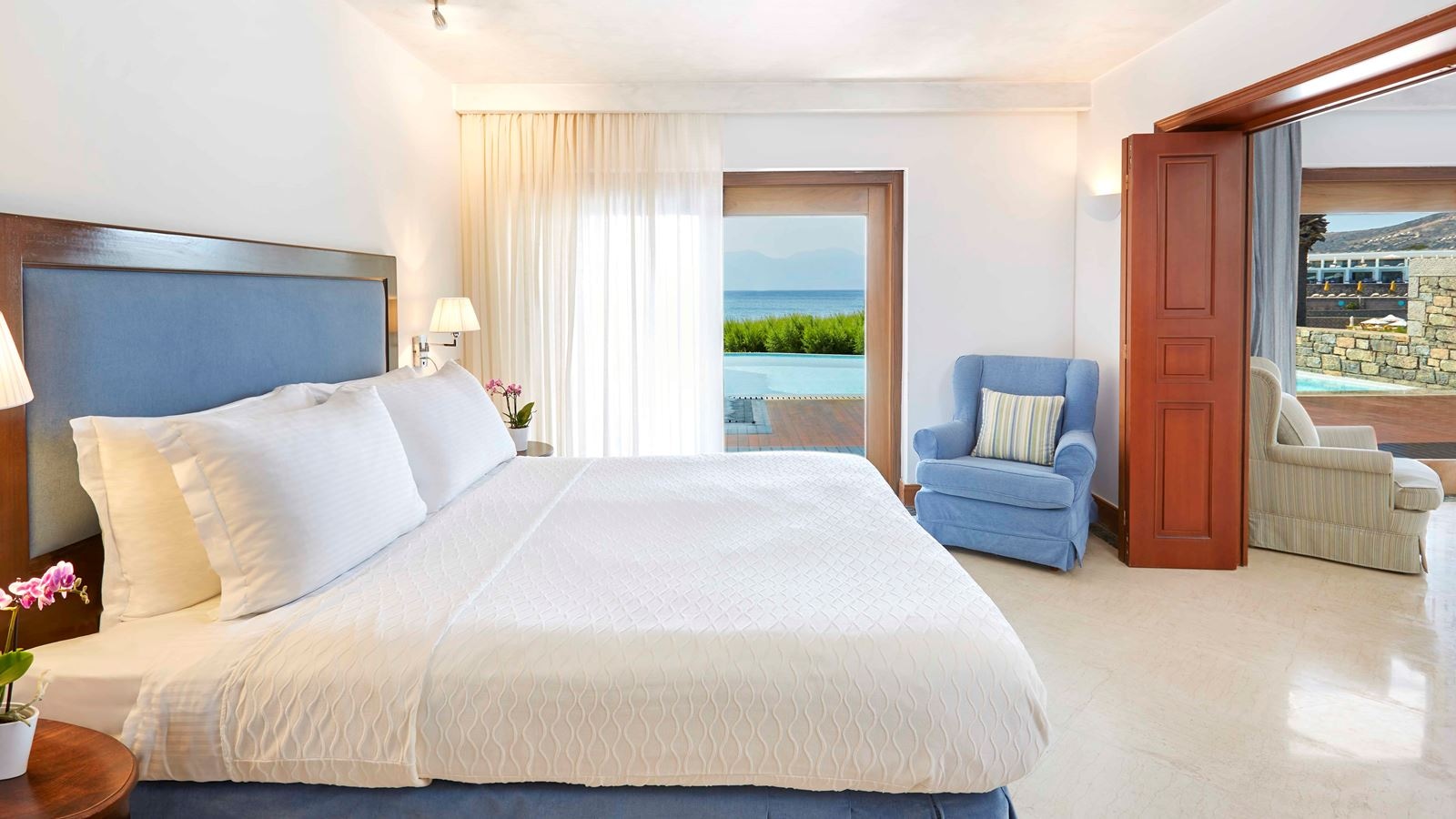 rooms-mediterranean-villa-front-sea-view-wtih-a-private-pool