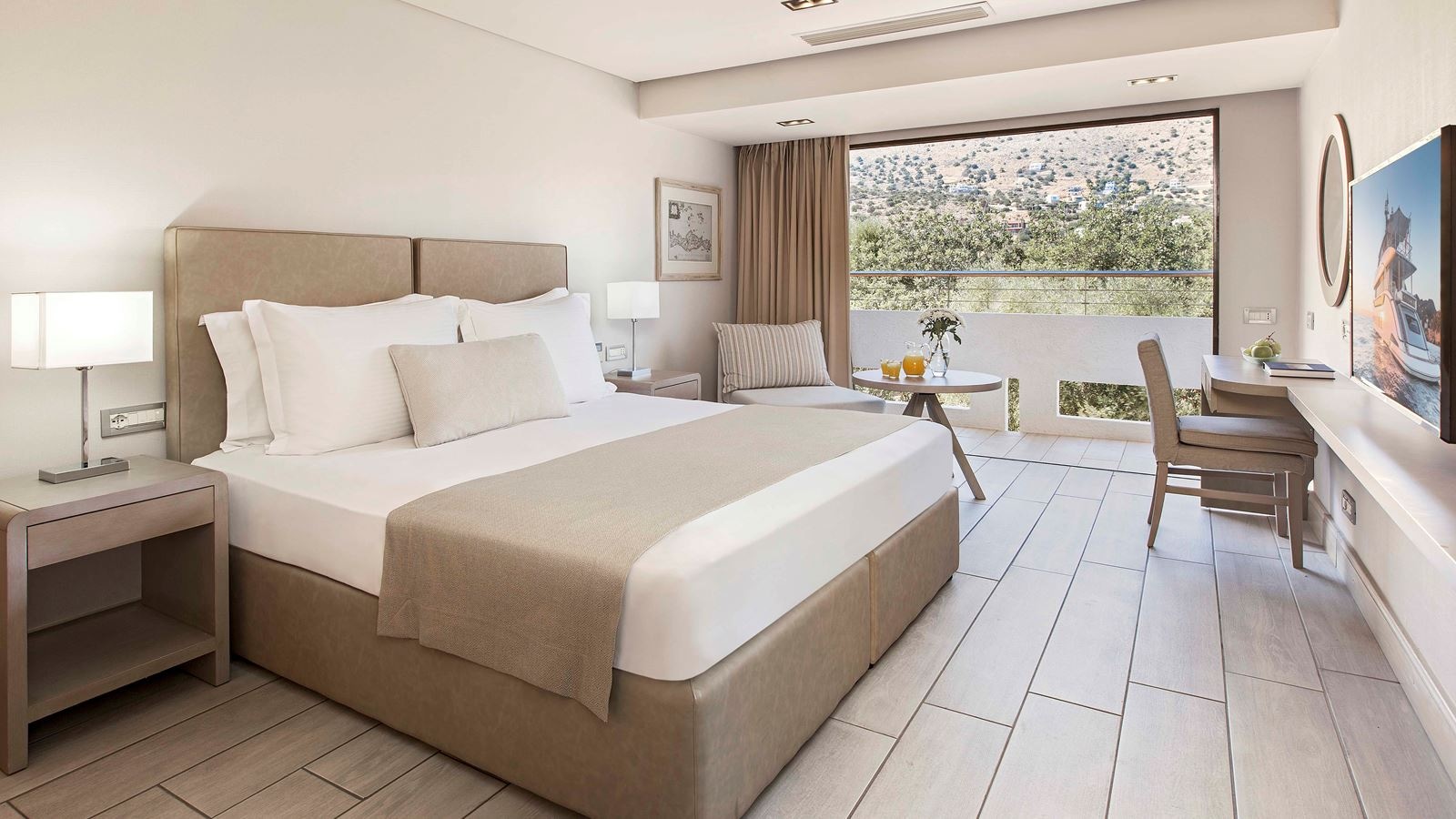 rooms-classic-room-mountain-view