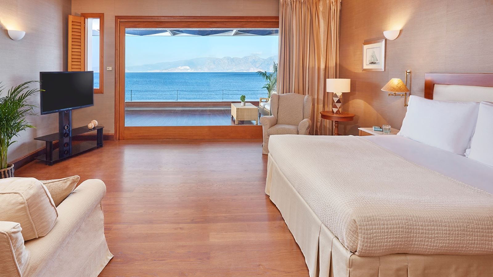 rooms-wellness-waterfront-island-suite