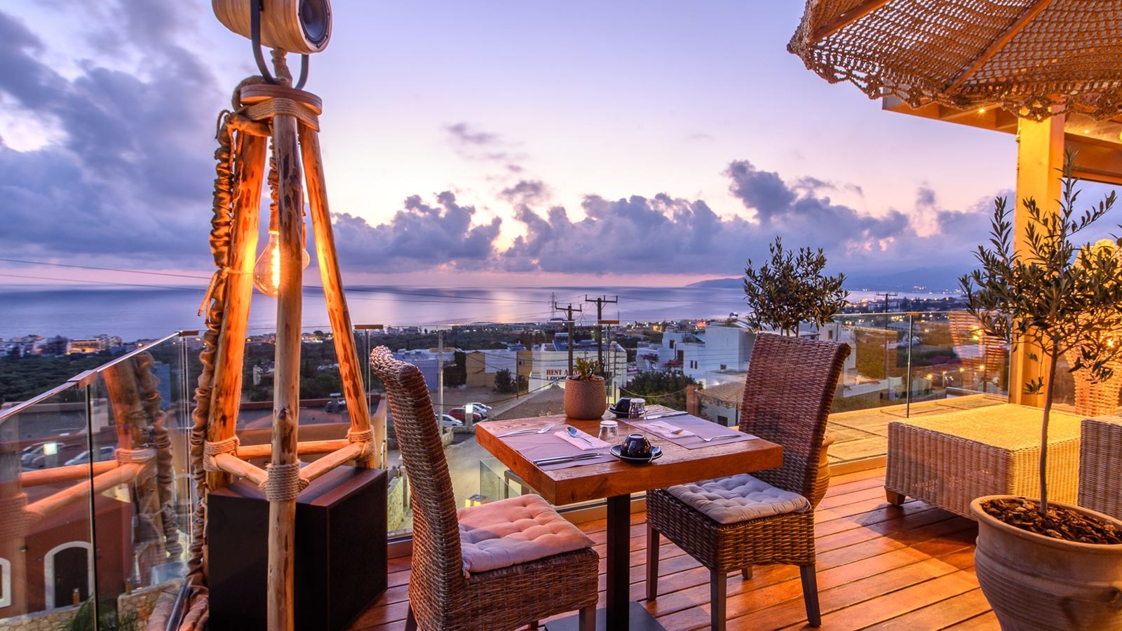 restaurants-main-building