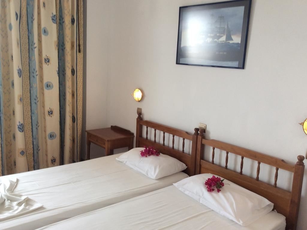 rooms-double-room-village-view