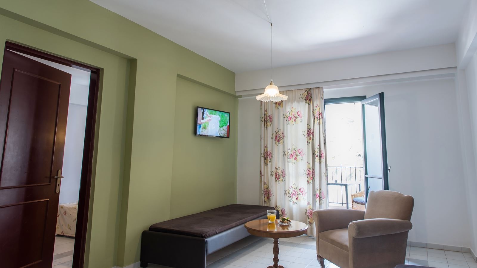 rooms-room-standard-double-balcony-or-terrace