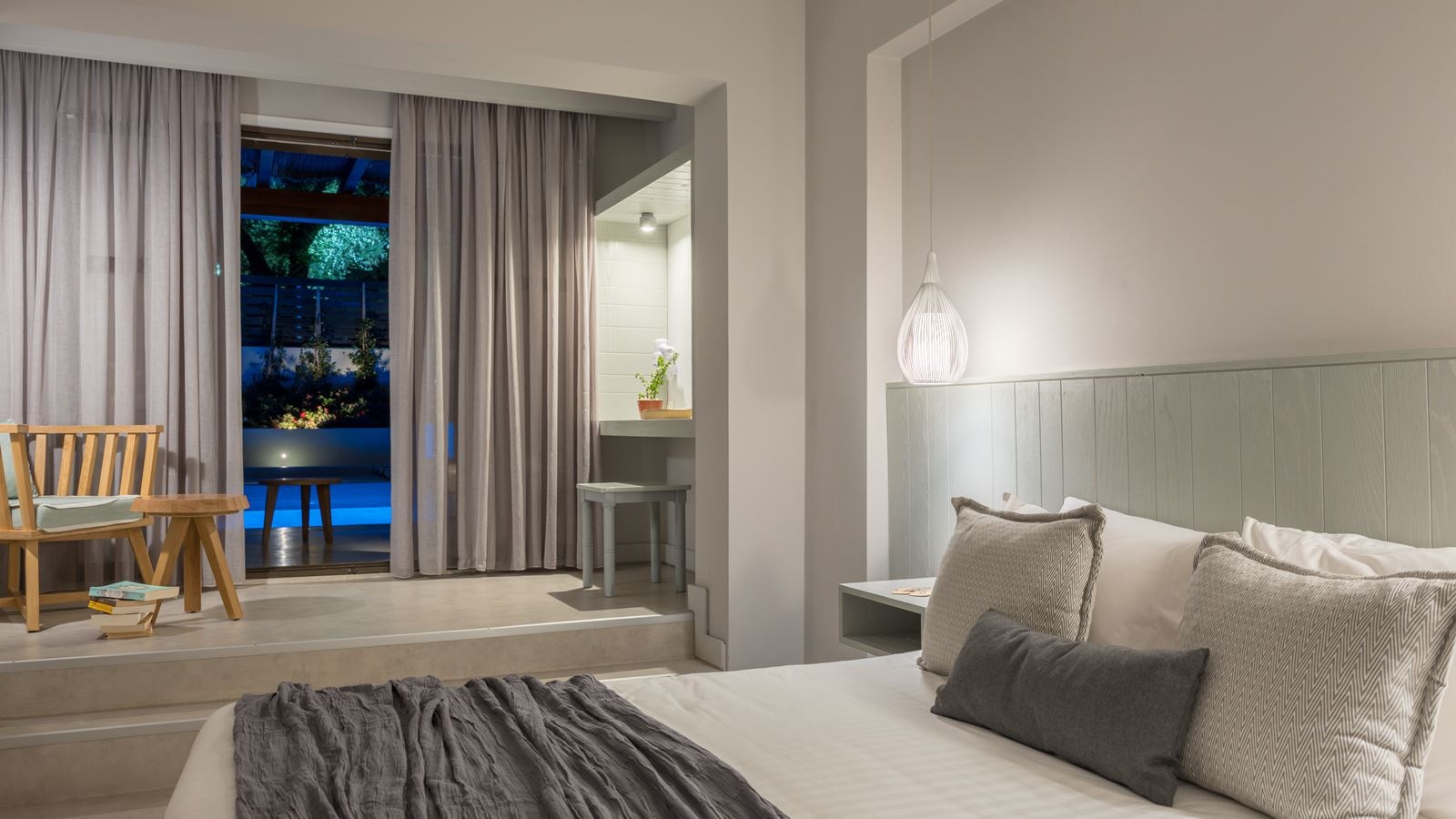 rooms-double-room-superior-swim-up