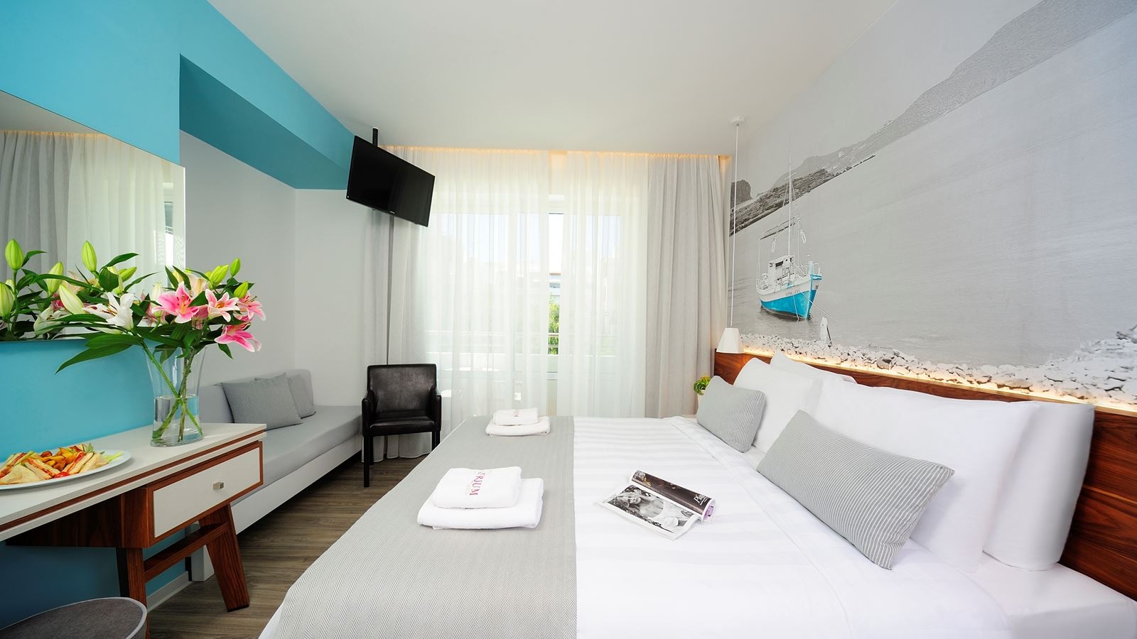 rooms-superior-room-land-view