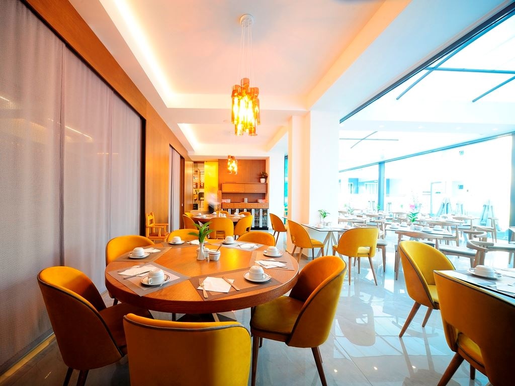 restaurants-oinos-restaurant