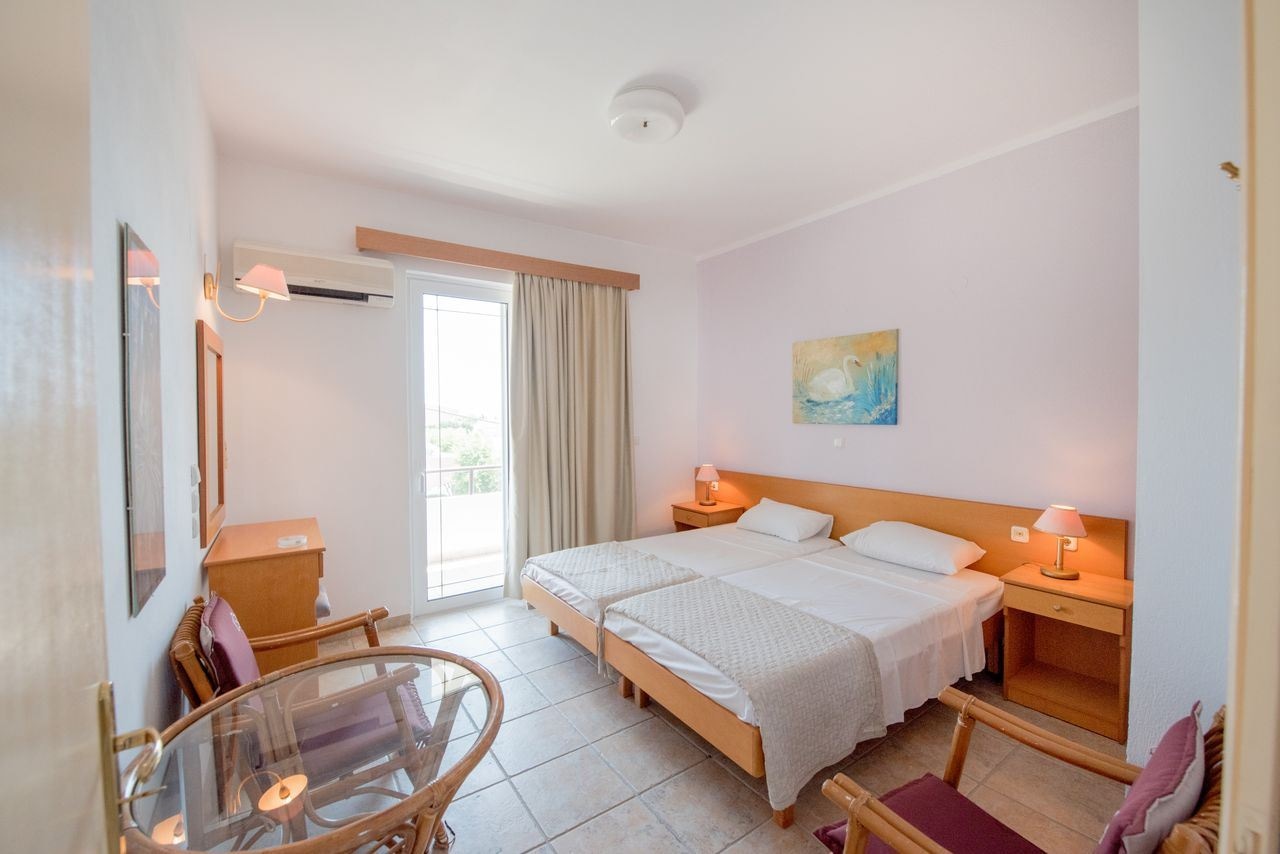 rooms-apartment-balcony-or-terrace