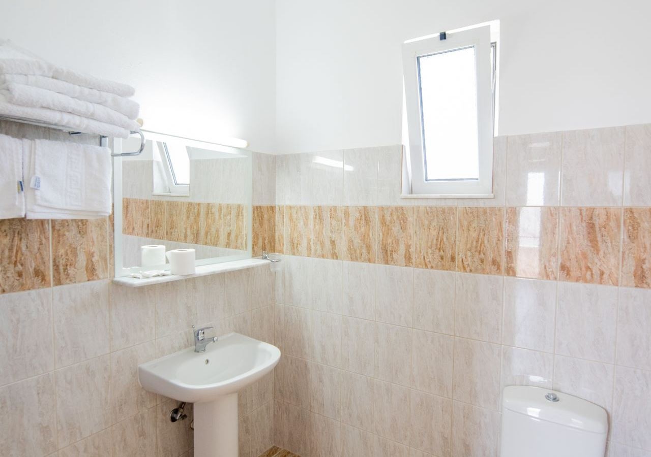 rooms-apartment-balcony-or-terrace