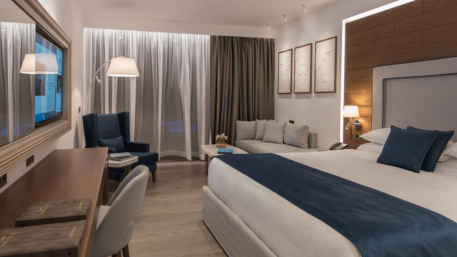 rooms-junior-suite-sea-view-private-pool