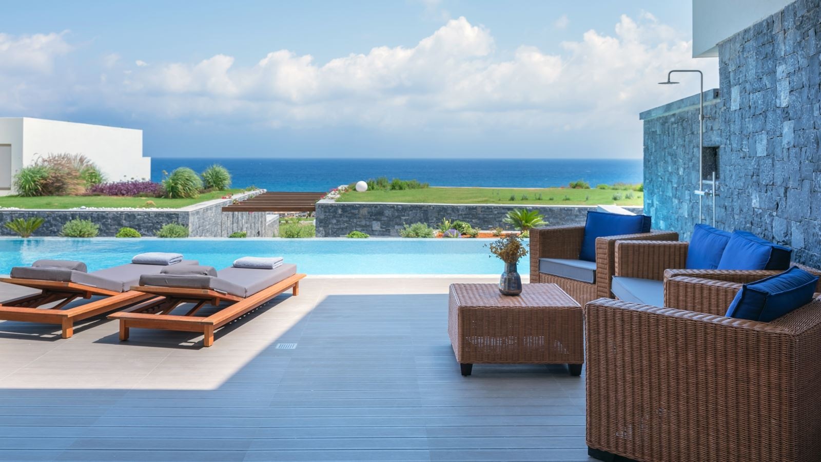 rooms-dream-princess-villa-2-bedrooms-in-2-floors-sea-view-with-private-pool--outdoor-whirlpool--soulsauna