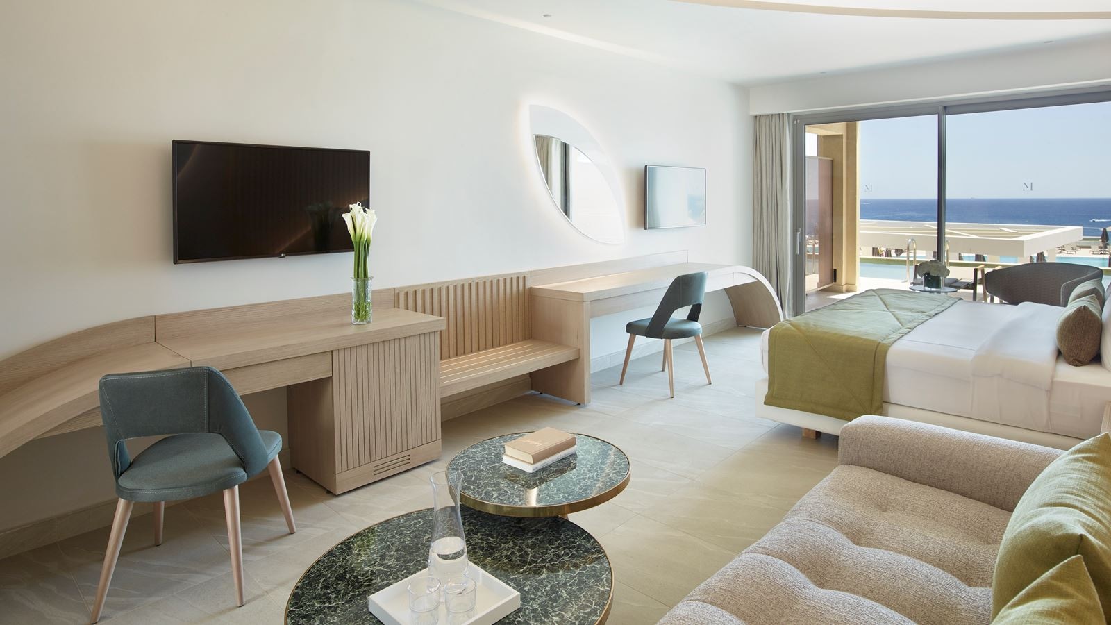 rooms-junior-suite-sea-view-swim-up