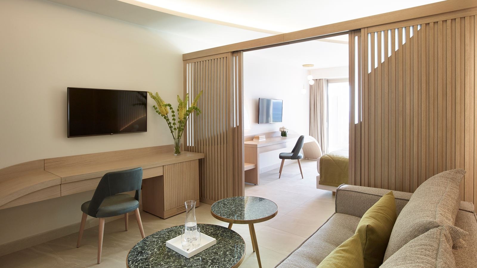 rooms-premier-suite-swim-up-sea-view