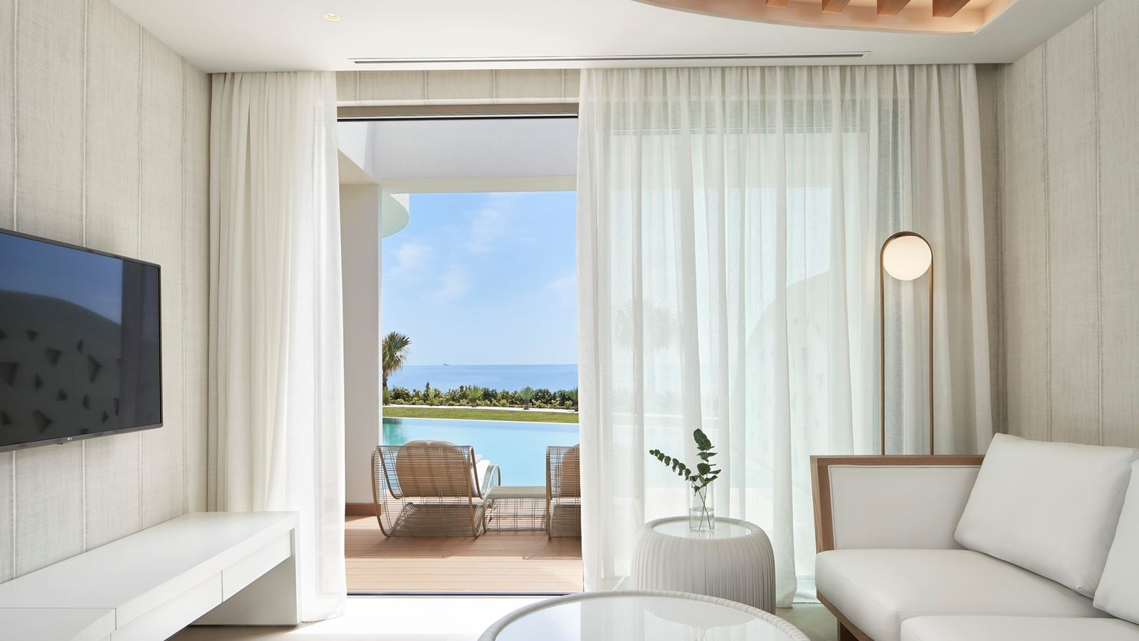 rooms-mayia-suite-with-private-pool-sea-view