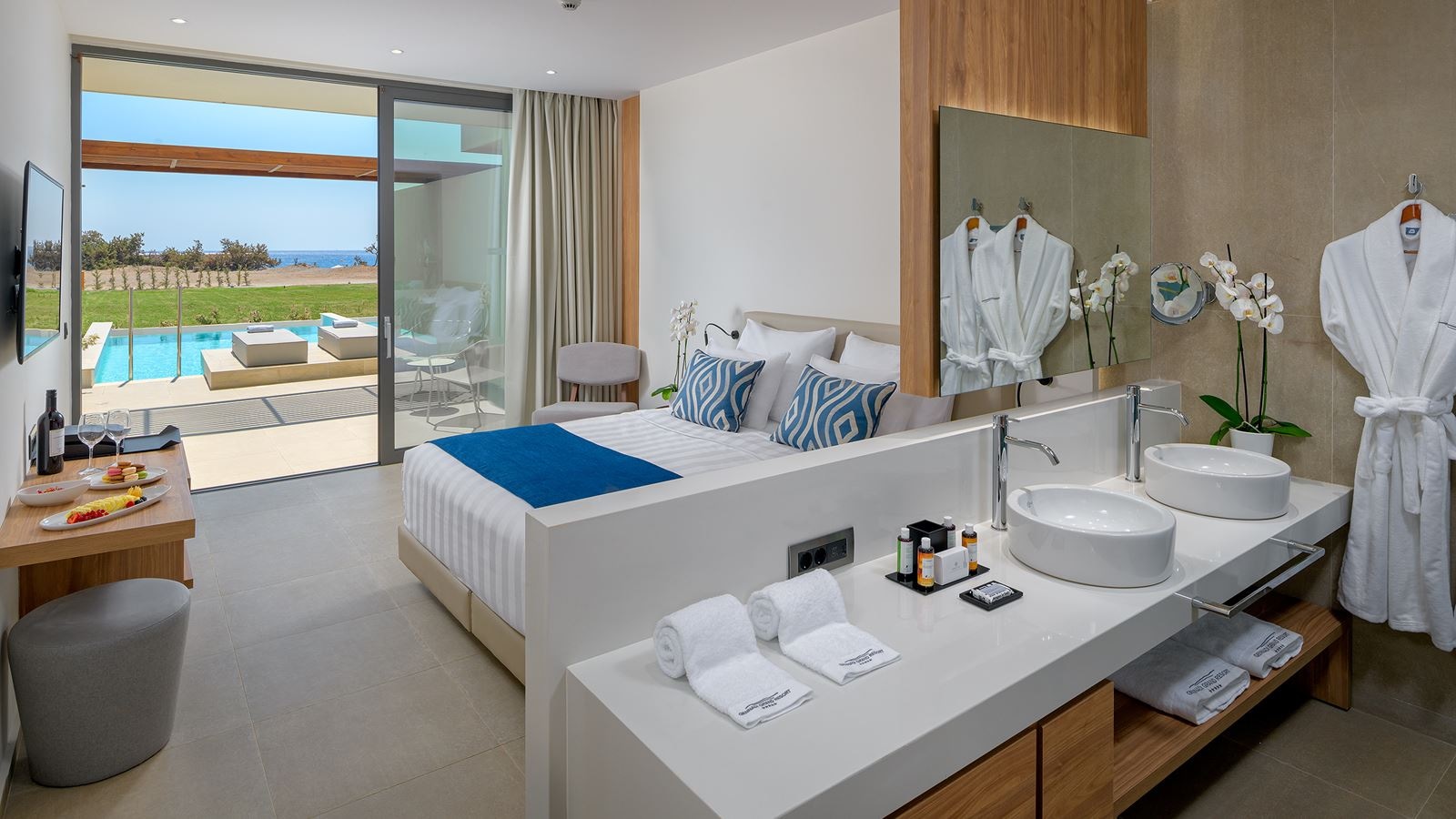 rooms-suite-private-pool-sea-view