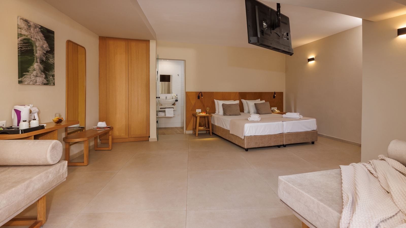 rooms-superior-double-balcony-or-terrace