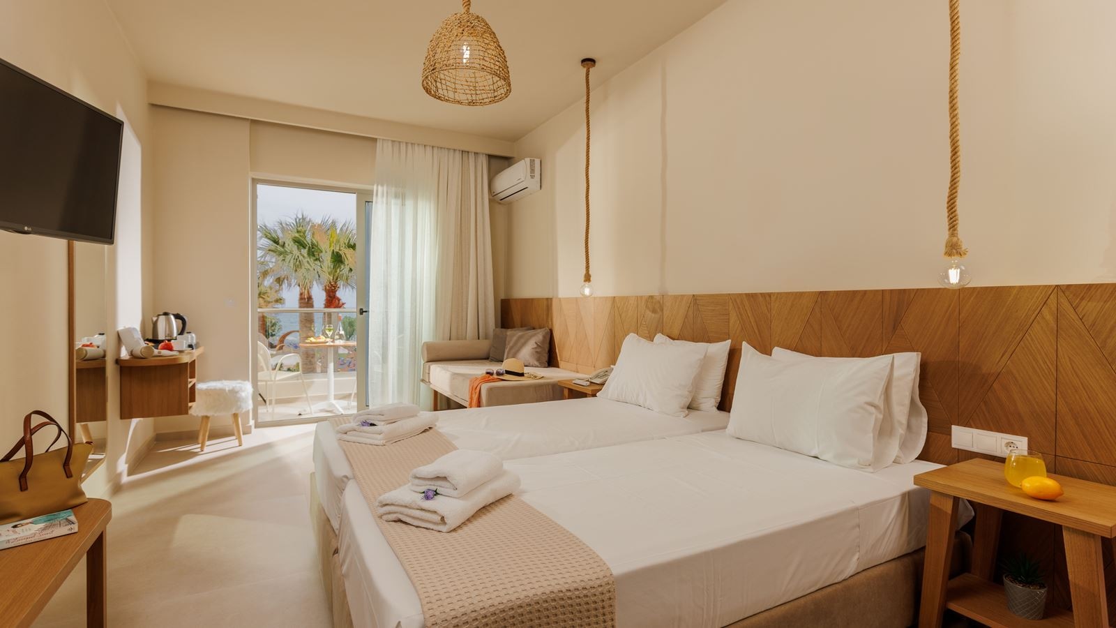 rooms-superior-double-sea-view-balcony-or-terrace