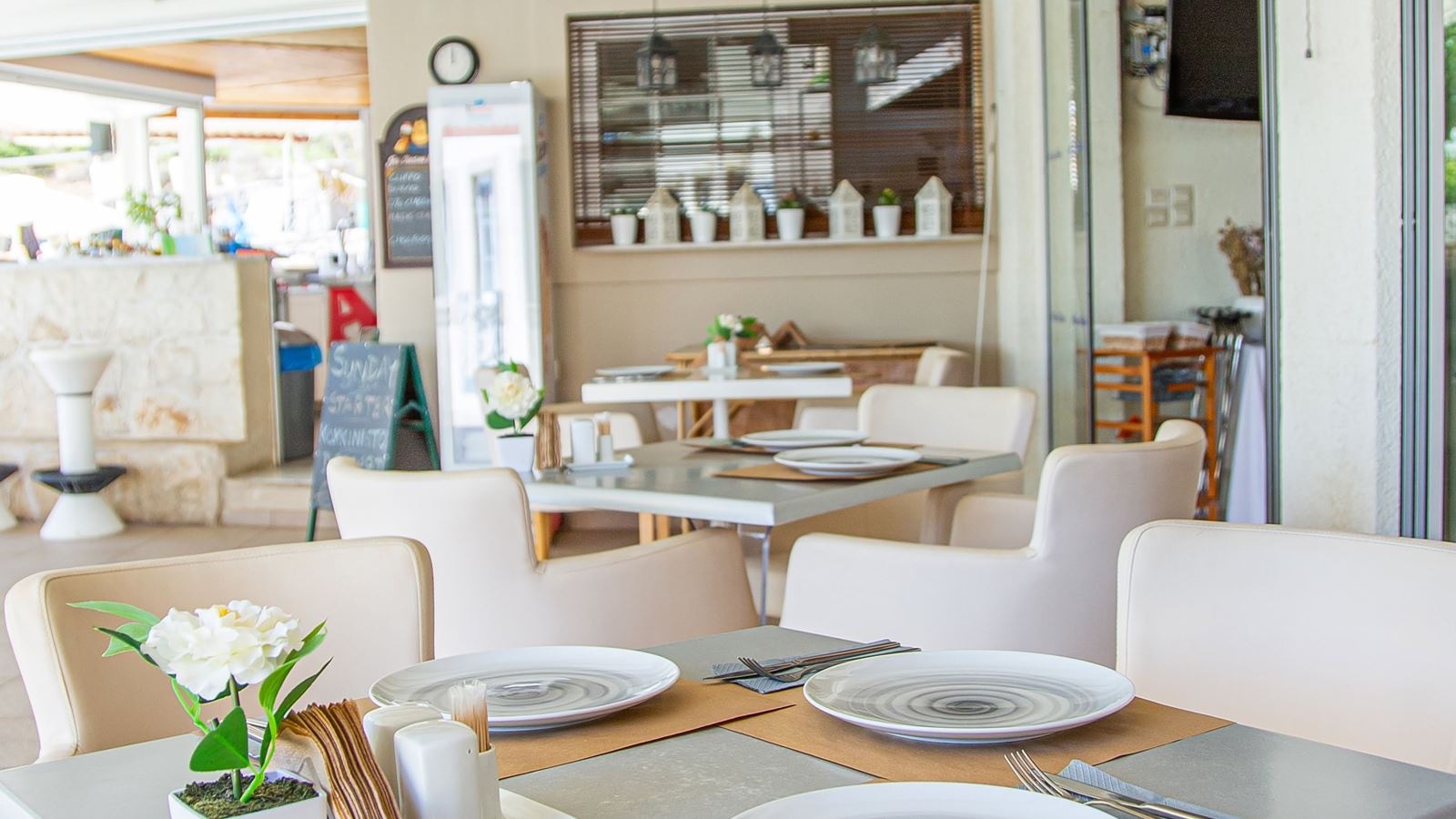 restaurants-main-restaurant