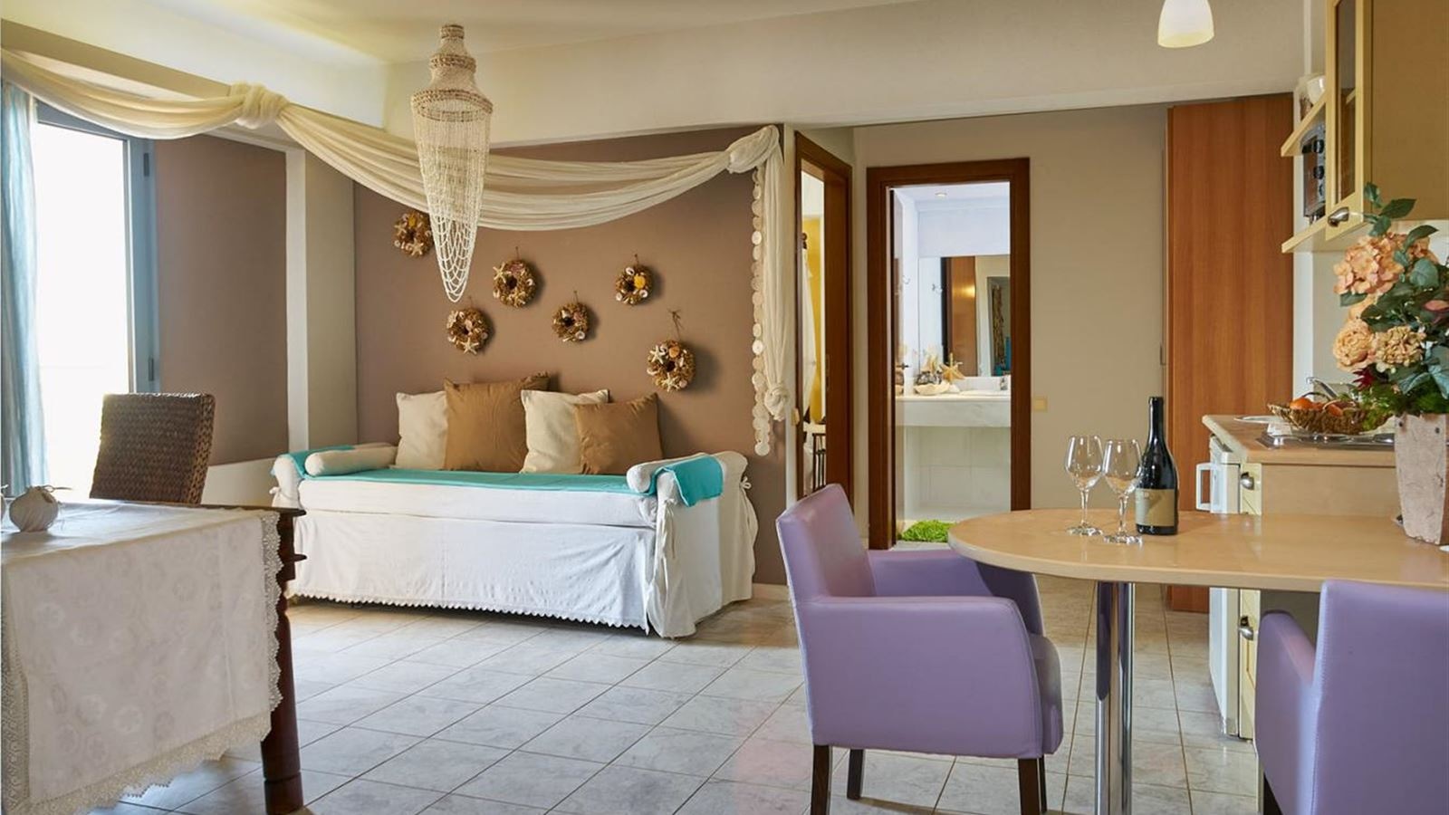 rooms-deluxe-suite-sv-3-pax