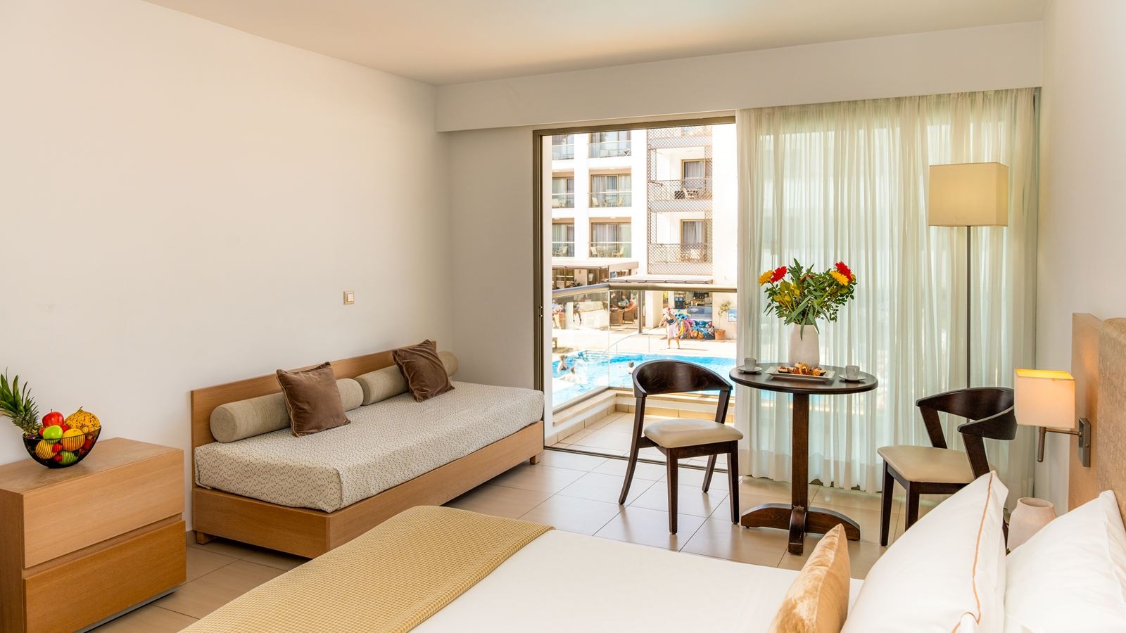 rooms-room-superior-double-balcony-or-terrace