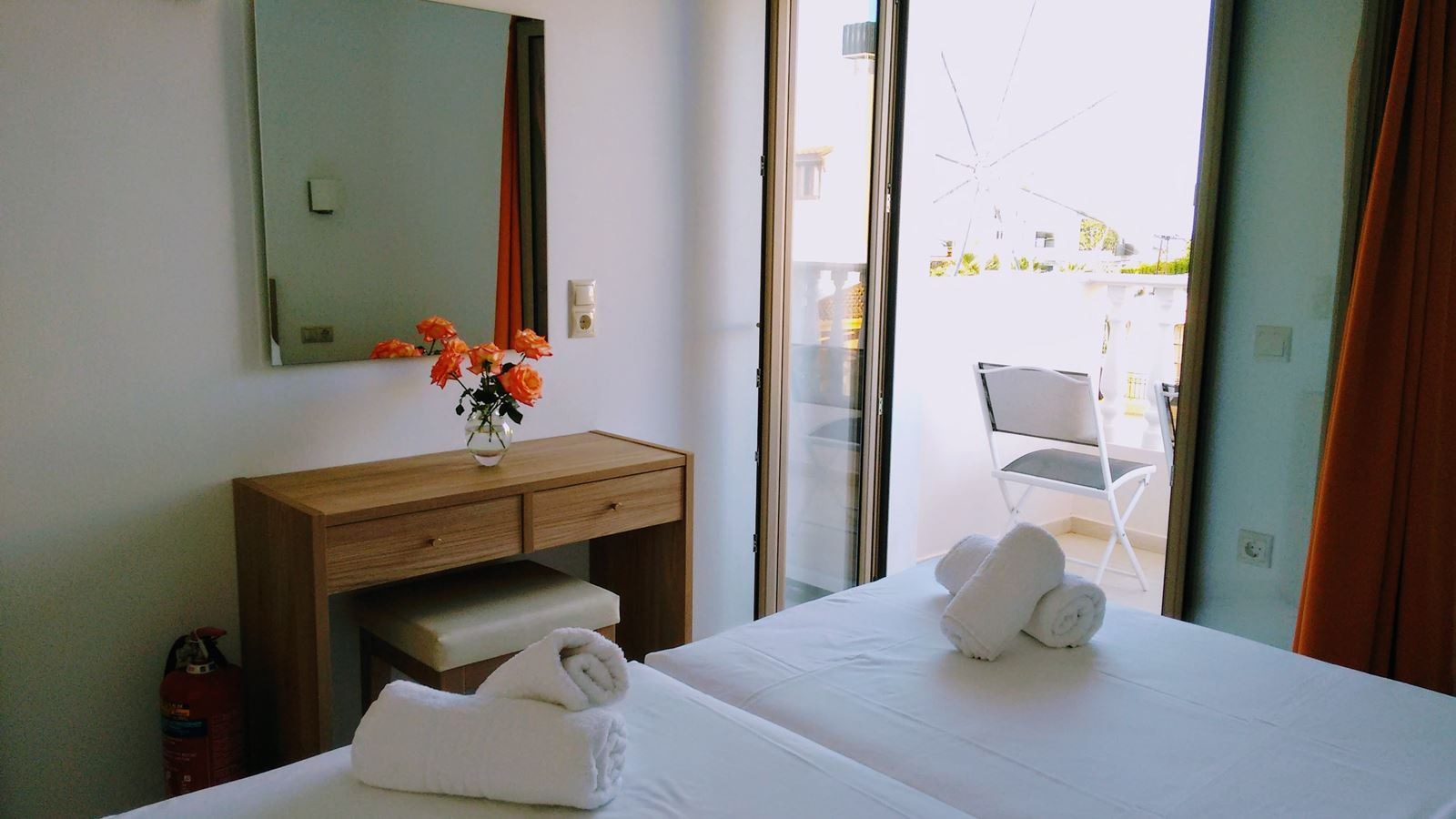 rooms-superior-1-bedroom-apartment-pool-or-sea-view-balcony-or-terrace