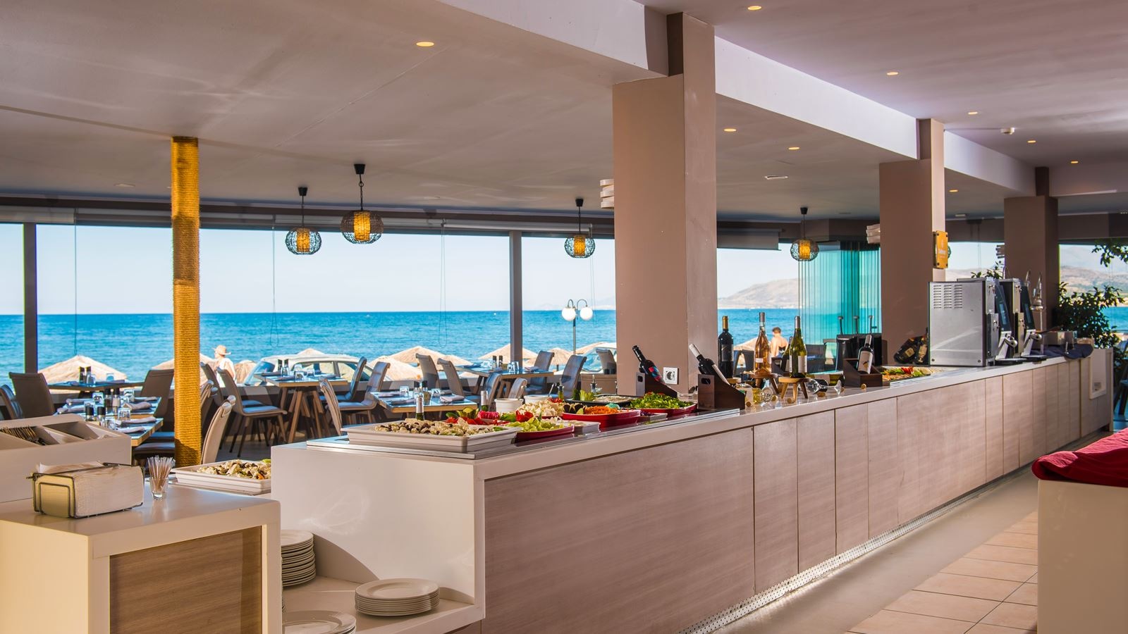 restaurants-lyra-restaurant