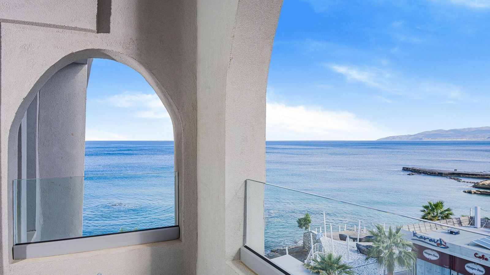 rooms-room-superior-double-side-sea-view