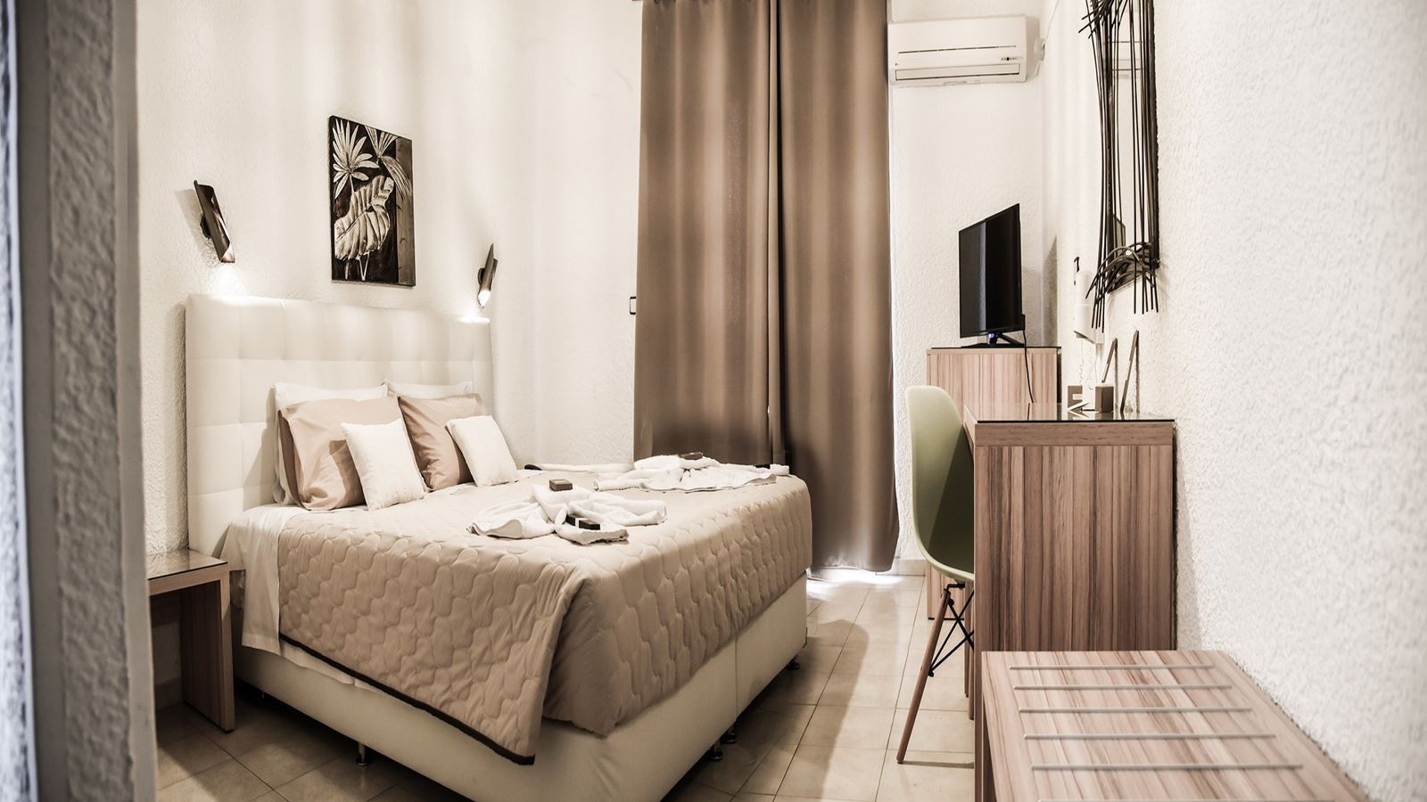 rooms-double-room-balcony