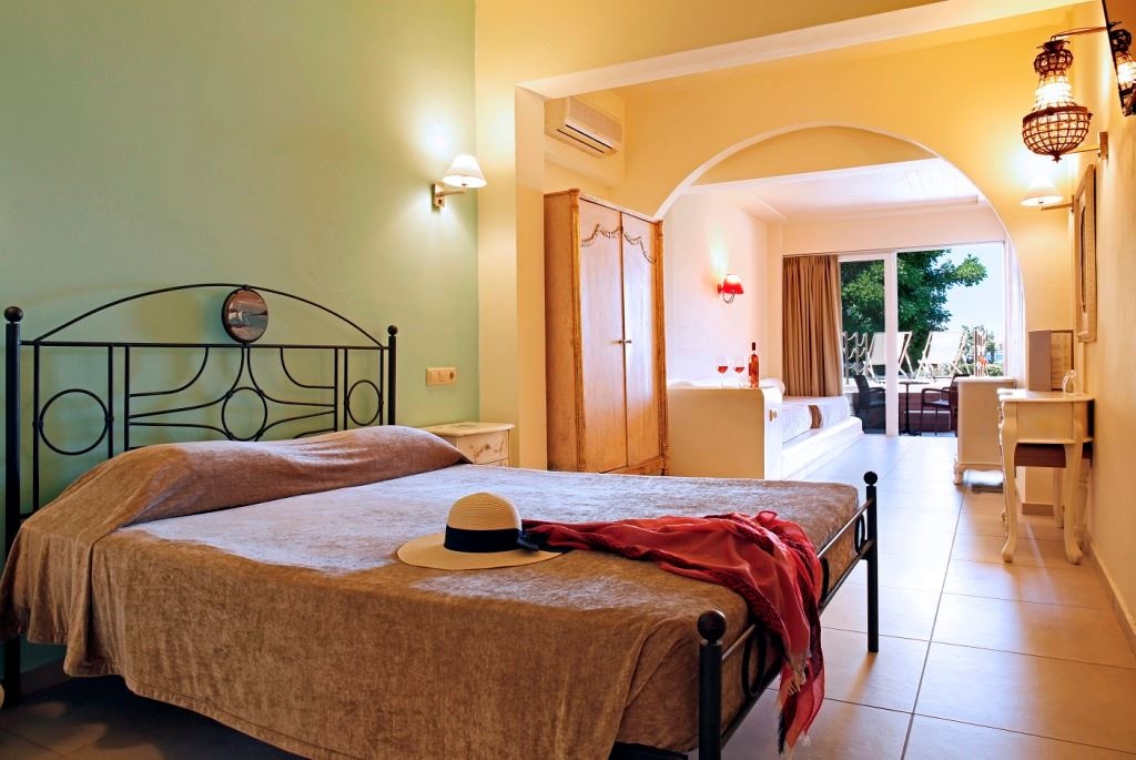 rooms-suite-private-pool