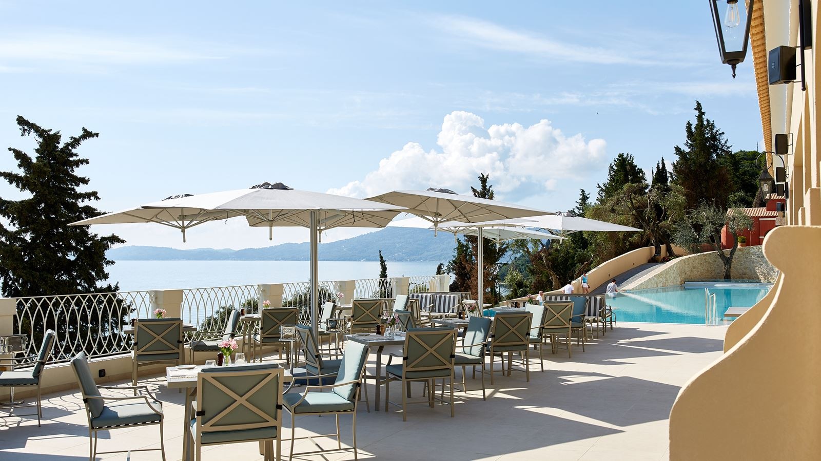 restaurants-aquavit-pool-a-la-carte-restaurant