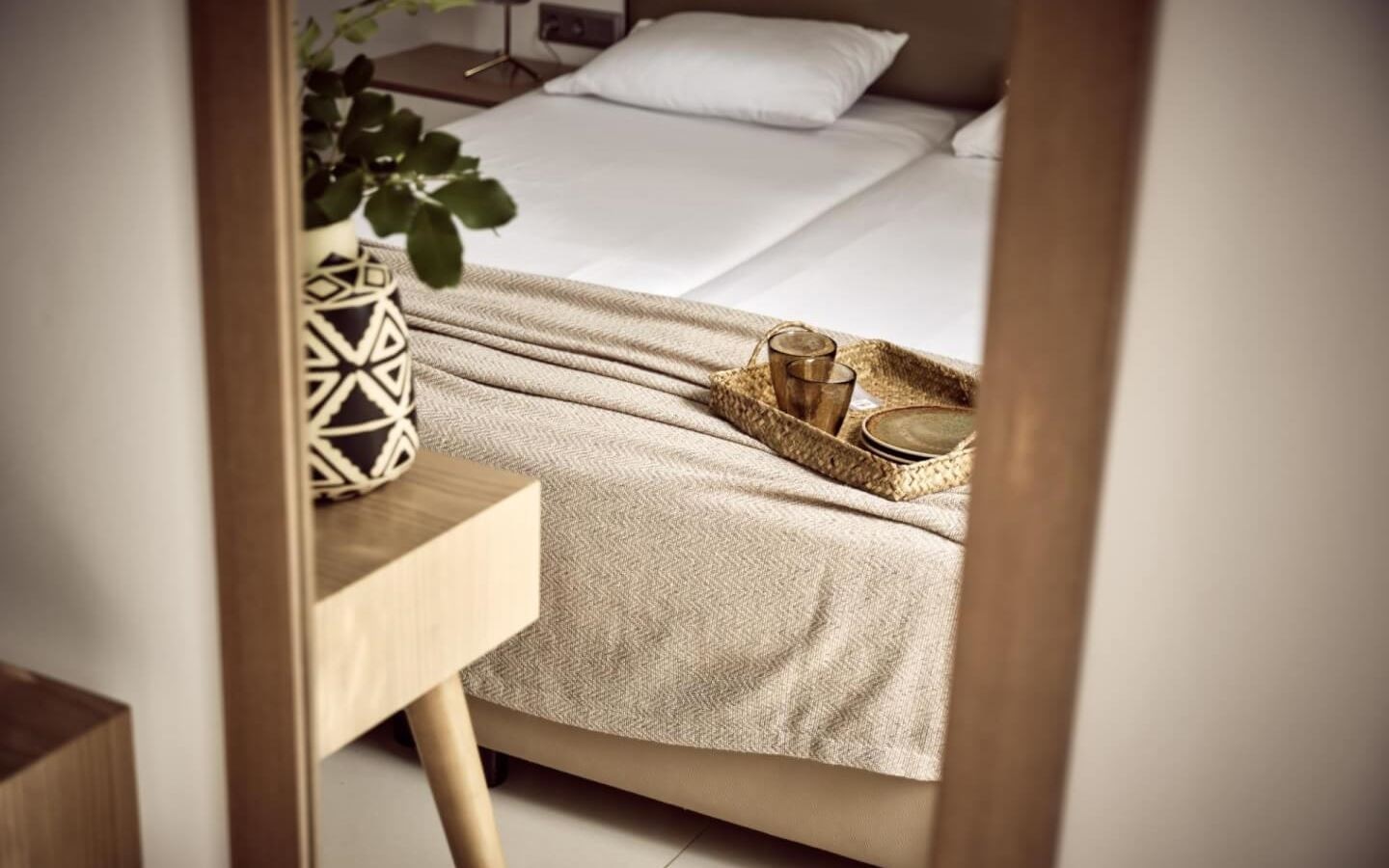 rooms-studio-deluxe-seaview-balcony-or-terrace