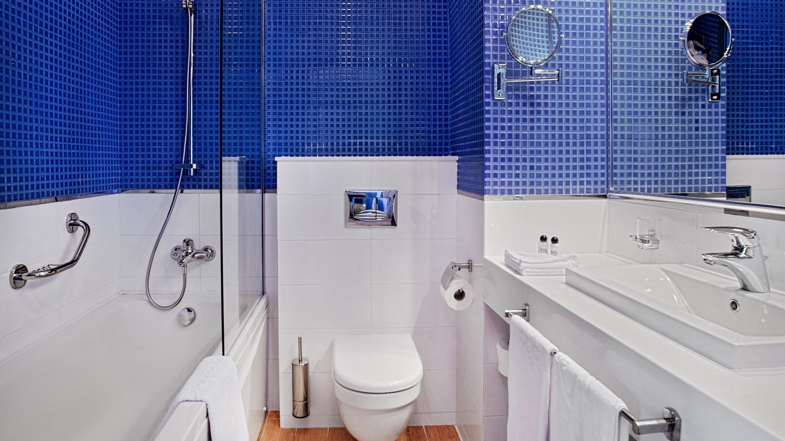 rooms-double-sea-view-balcony-or-terrace