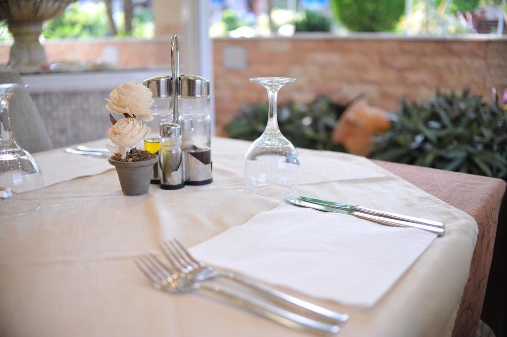 restaurants-rose-restaurant