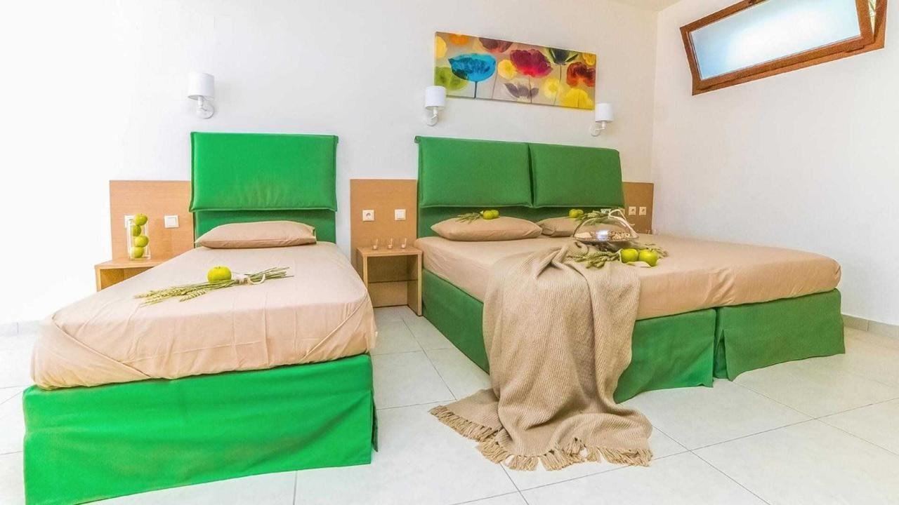 rooms-junior-suite-triple-balcony-or-terrace