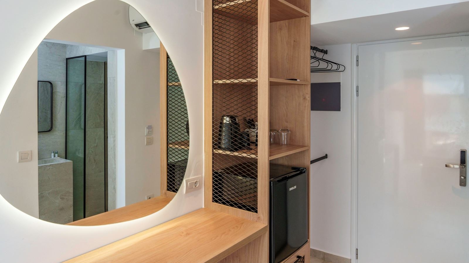 rooms-room-deluxe-twin-balcony-or-terrace