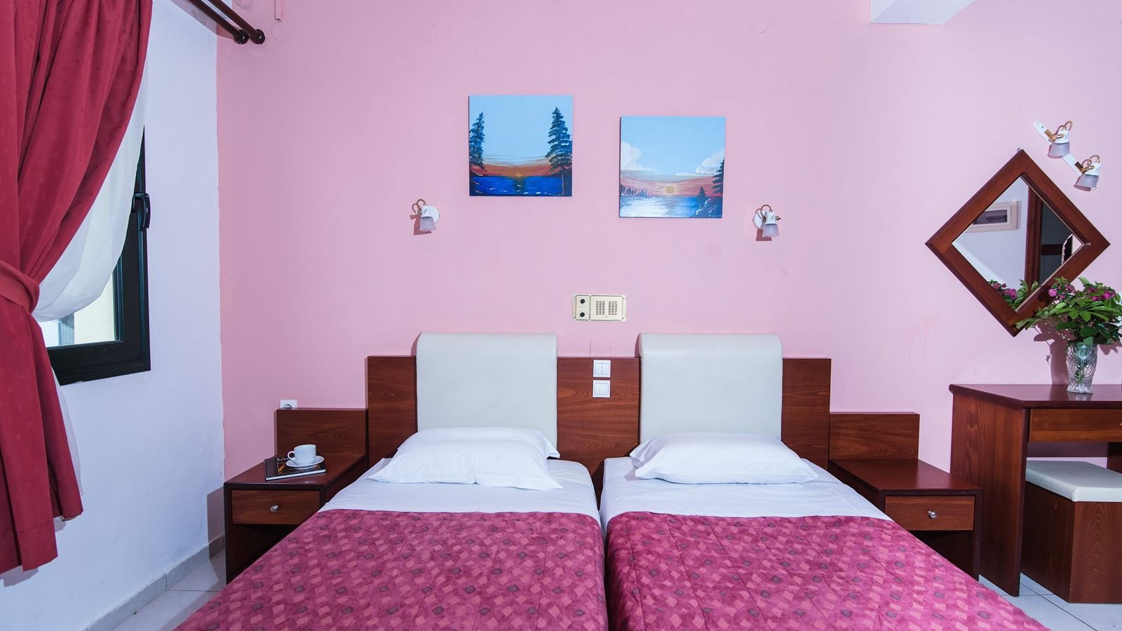 rooms-standard-studio-pool-view-or-side-sea-view-2-pax