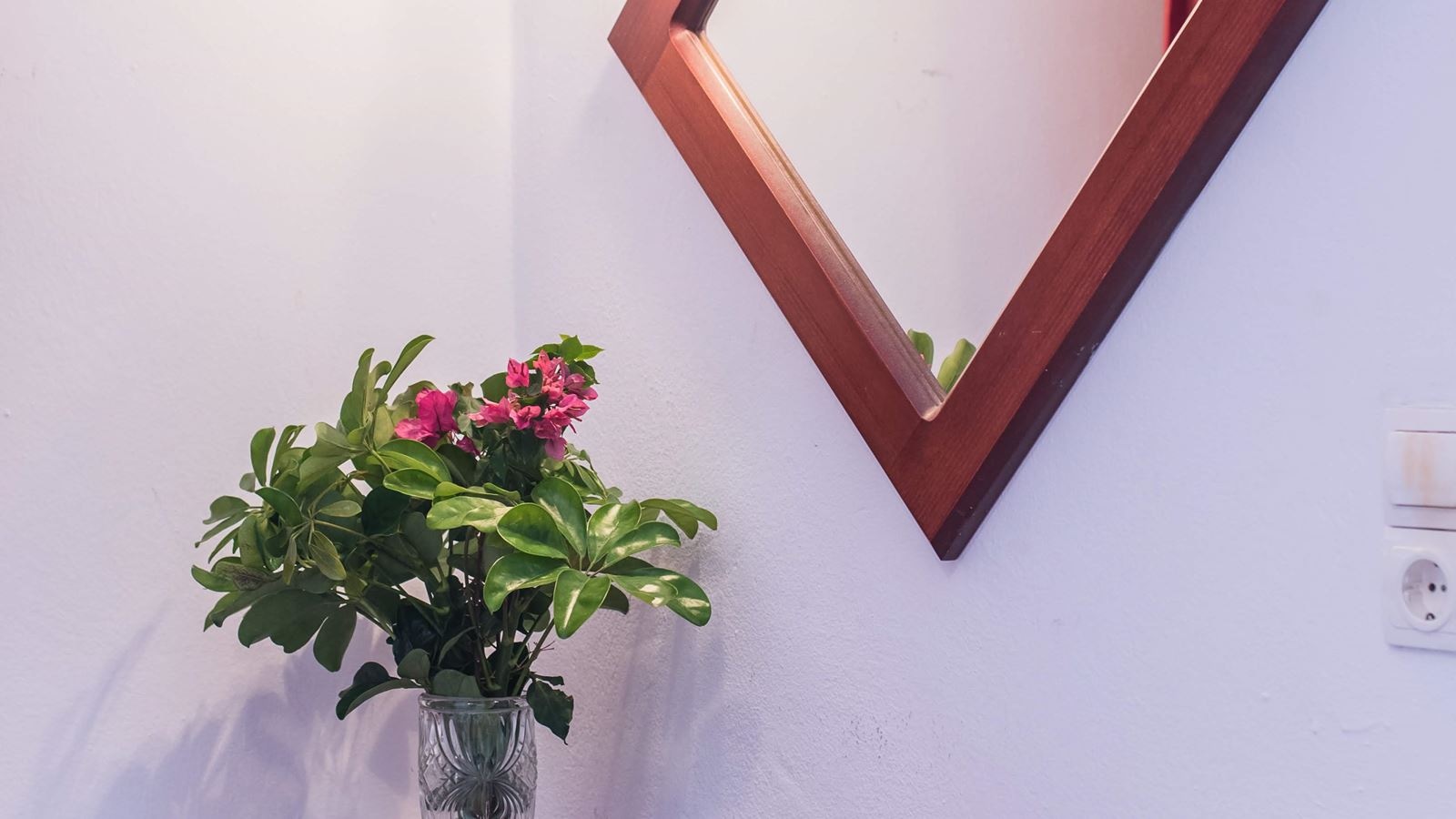 rooms-one-bedroom-apartment-garden-view-or-side-sea-view-3-pax