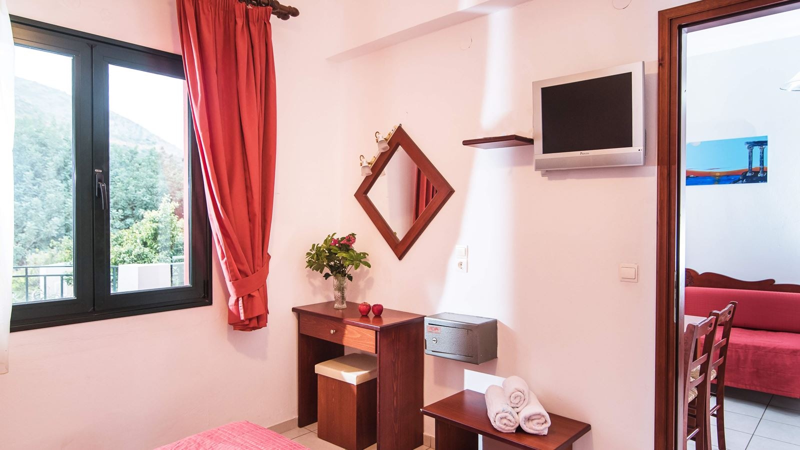 rooms-one-bedroom-apartment-garden-view-or-side-sea-view-3-pax