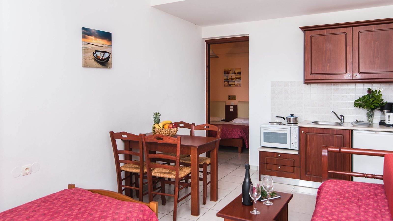 rooms-one-bedroom-apartment-garden-view-or-side-sea-view-4-pax